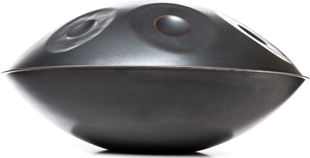 Handpan mit D-Moll Skala von der Seite