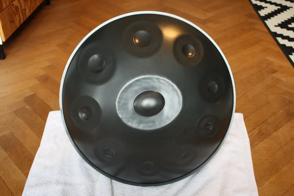 Ergebnis der Reinigung und Pflege der Handpan