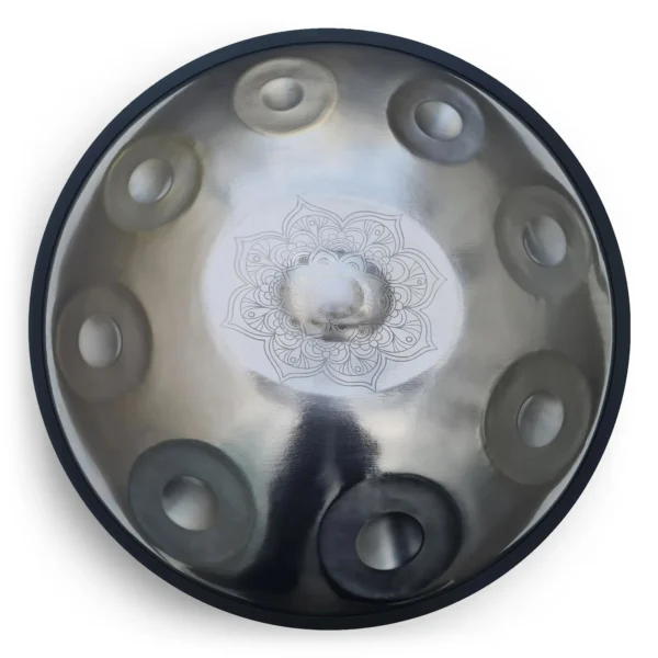 Ugur D-Celtic Minor (Amara) Edelstahl Handpan Oberseite silber mit Gravur