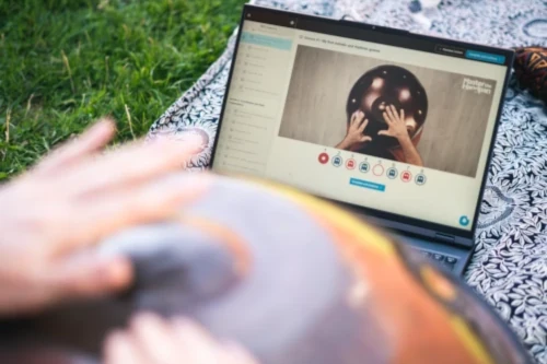 handpan unterricht und kurse handpan lernen am laptop